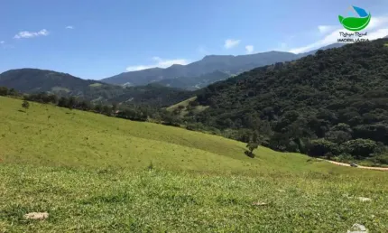 Fazenda à venda no Centro, Sapucaí-Mirim 
