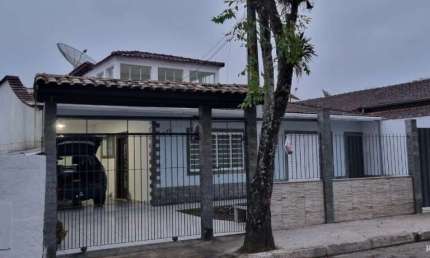 CASA LINDA E AMPLA NO CENTRO DE SÃO FRANCISCO XAVIER