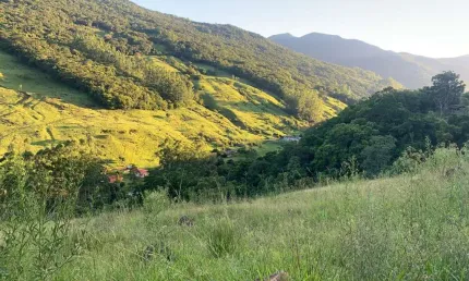 Terreno à venda no Centro, Três Forquilhas 