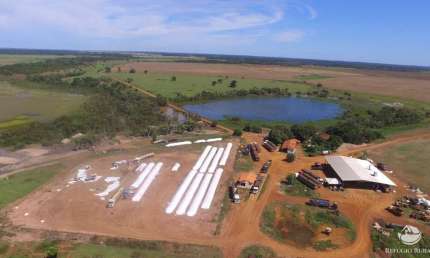 FAZENDA EXCELENTE COM ÓTIMA ESTRUTURA LOCALIZADA EM REGIÃO DE FRONTEIRA AGRÍCOLA EM GRANDE EXPANSÃO