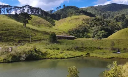Fazenda à venda no Centro, Piracaia 