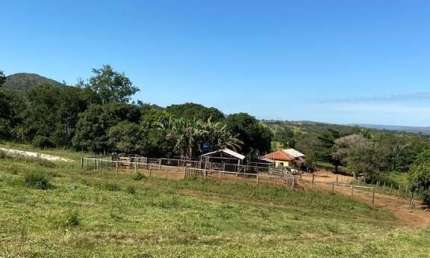 FAZENDA INCRÍVEL IDEAL PARA CRIAÇÃO DE GADO EM PARACATU/MG