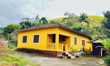 CHÁCARA COM LINDA PAISAGEM EM SÃO FRANCISCO XAVIER/SJC/SP