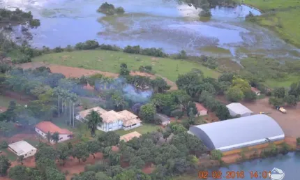Fazenda à venda no Centro, Ipameri 