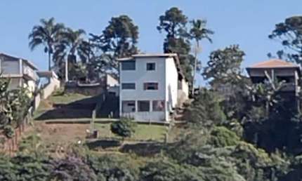 LINDO SOBRADO COM VISTA PANORÂMICA EM MONTEIRO LOBATO/SP