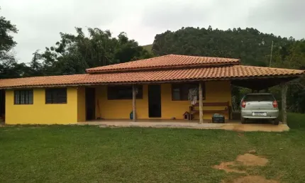 LINDA CHÁCARA COM  VISTA MARAVILHOSA EM MONTEIRO LOBATO/SP