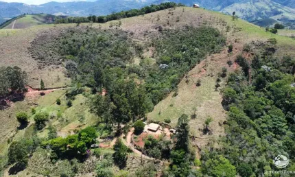 LINDO SÍTIO COM VISTA ESPETACULAR EM MONTEIRO LOBATO/SP