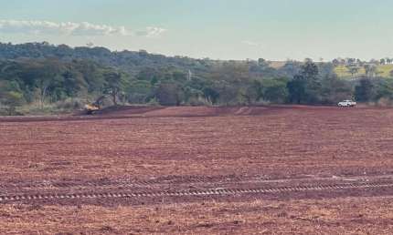 Fazenda à venda no Centro, Chapadão do Sul 