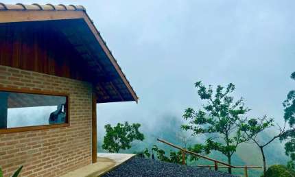 CHÁCARA COM CHALÉ E VISTA ESPETACULAR EM SÃO FRANCISCO XAVIER