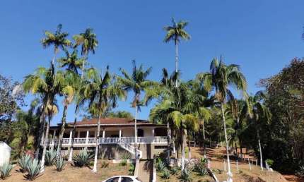 FAZENDA ESPETACULAR COM ESTRUTURA COMPLETA EM OURO FINO/MG