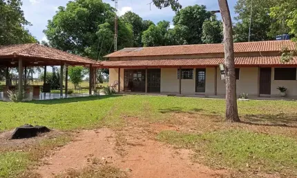 Fazenda à venda no Centro, Araguaiana 