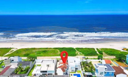 Sobrado em Condomínio de Frente para o Mar, com 3 dormitórios à venda, 108 m² por R$ 700.000 - Coroados - Guaratuba/PR