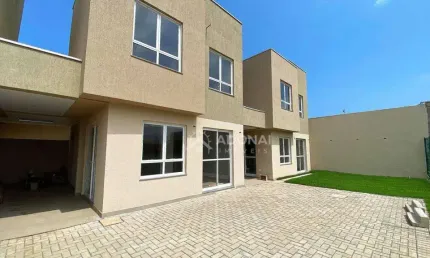 Sobrado com 2 dormitórios à venda, 84 m² por R$ 390.000,00 - Coroados - Guaratuba/PR