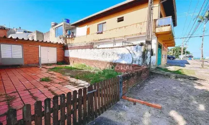 Casa com 3 dormitórios à venda, 120 m² por R$ 600.000,00 - Brejatuba - Guaratuba/PR