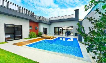 Magnífica Residência com Vista para o Mar, 3 dormitórios à venda, 236 m² por R$ 1.850.000 - Coroados - Guaratuba/PR