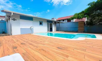 Casa CENTRO!! com 2 dormitórios à venda, 85 m² por R$ 525.000 - Centro - Guaratuba/PR