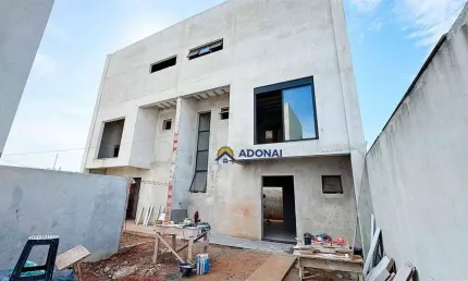 Sobrado com 3 dormitórios à venda, 140 m² por R$ 649.000,00 - Coroados - Guaratuba/PR