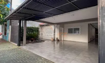 Casa com 3 quartos para alugar na Paris, 917, Jardim Alice I, Foz do Iguaçu por R$ 4.000