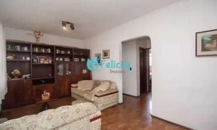 Sobrado com 3 dorms, 1 suíte, 3 vagas, 132m2 no Parque Maria Domitila