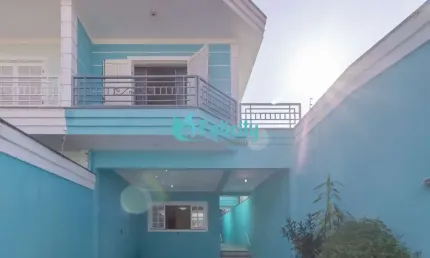 Sobrado com 4 dorms, 2 suítes, 4 vagas, 150m2 no Pq. São Domingos