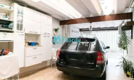 Casa térrea com 2 dorms, 2 vagas, 88m2 no moinho velho