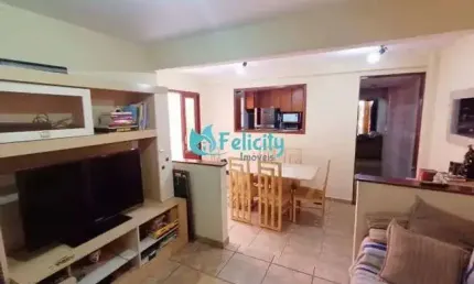 Sobrado com 2 dorms, 2 vagas, 146m2 no Jardim Mangalot