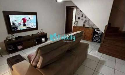 Casa com 3 quartos à venda na Rua Algarobeira, 1, Vila Iório, São Paulo