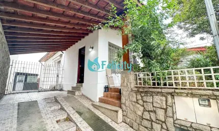 Casa térrea com 2 dorms, 2 vagas, 120m2 no Jardim Vista Linda