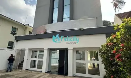 Prédio Comercial com 11 salas, 12 vagas, 580m2 em Sumaré