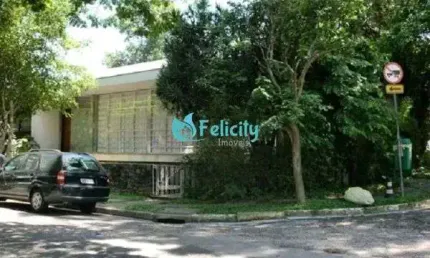 Casa com 4 dorms, 1 suíte, 4 vagas, 306m2 na Vila Madalena
