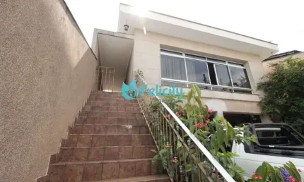 Casa com 3 dorms, 4 vagas, 200m2 no Jardim São José