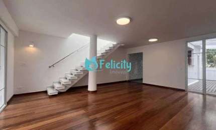 Sobrado com 3 dormitórios, 2 vagas, 240m2 na Pompéia