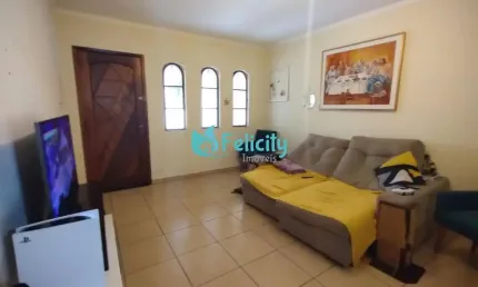 Casa com 2 dorms, 1 suíte, 2 vagas, 160m2 no Jardim Santo Elias