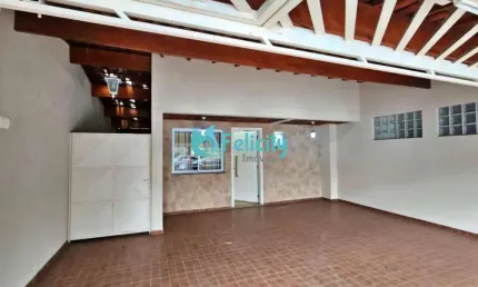 Sobrado com 3 dorms, 2 vagas, 93m2 no Conj. Res. Vista Verde