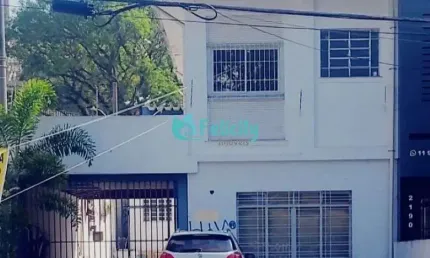 Casa Comercial com 230m2, 8 salas, 2 vagas na Vila Pompéia