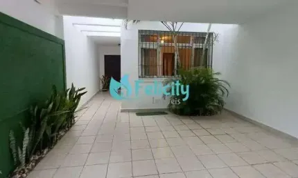 Sobrado com 3 dorms, 2 vagas, 159m2 na Chácara Inglesa