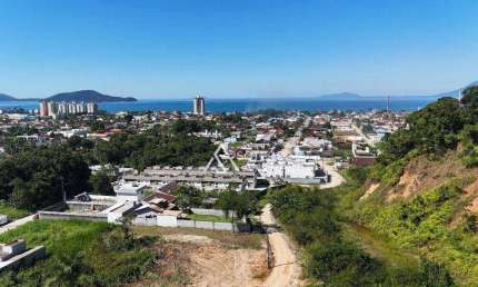 Oportunidade de comprar um terreno na praia Massaguaçu
