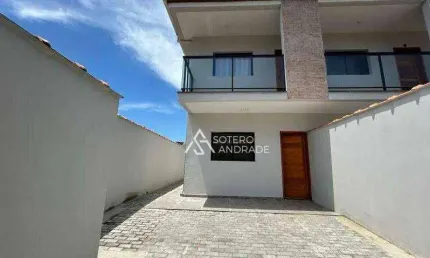 Casa com excelente localização na praia Martin de Sá