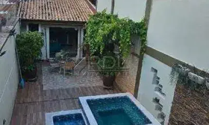 CASA ASSOBRADADA À VENDA - SANTA MARIA, SANTO ANDRÉ/SP