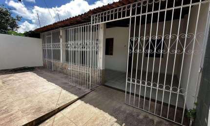 Casa à venda em rua pública, ROZA ELZE , São Cristóvão, SE