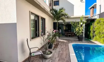 Casa em condomínio fechado com 4 quartos à venda na Rua Maria Salete de Araújo Oliveira, Antares, Maceió