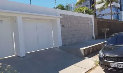 Casa com 4 quartos à venda na Avenida Maria Carolina Moreira Sampaio, 126, Antares, Maceió