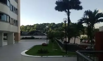 Apartamento à venda no CONDOMÍNIO MARES DO SUL , STIEP , Salvador, BA