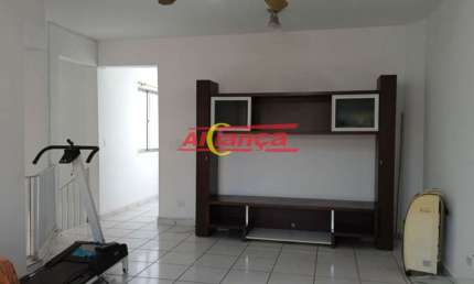 Sobrado para Alugar, 4 quartos e 2 vagas, 500m², Jardim Tranquilidade- Guarulhos por R$ 6.500,00