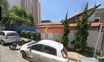 Sobrado comercial para alugar com 300m² de terreno, Jd. Flor da Montanha - Por R$ 15.000,00