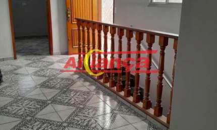 SOBRADO PARA ALUGAR COM 03 QUARTO, 02 VAGAS, 180M² - PICANÇO - GUARULHOS/SP