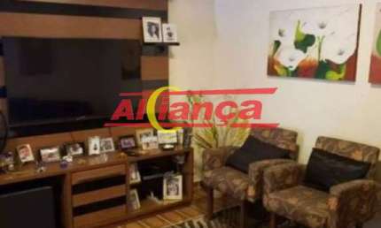 Casa com 04 quartos e 03 vagas para alugar, 185m² - Vila Progresso - Guarulhos R$ 5.000,00