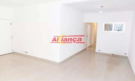 Casa terrea para alugar, 3 quartos, sendo 1 suíte e 3 vagas 246m²,Jardim Tranqüilidade  R$ 7.400,00