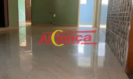 Casa para alugar 3 quartos e 1 vaga, 120m², Jardim Adriana- Guarulhos R$ 1.950,00