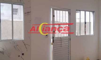 CASA PARA ALUGAR COM 01 QUARTO, 30M², JARDIM ADRIANA - GUARULHOS/SP POR R$ 1.000,00